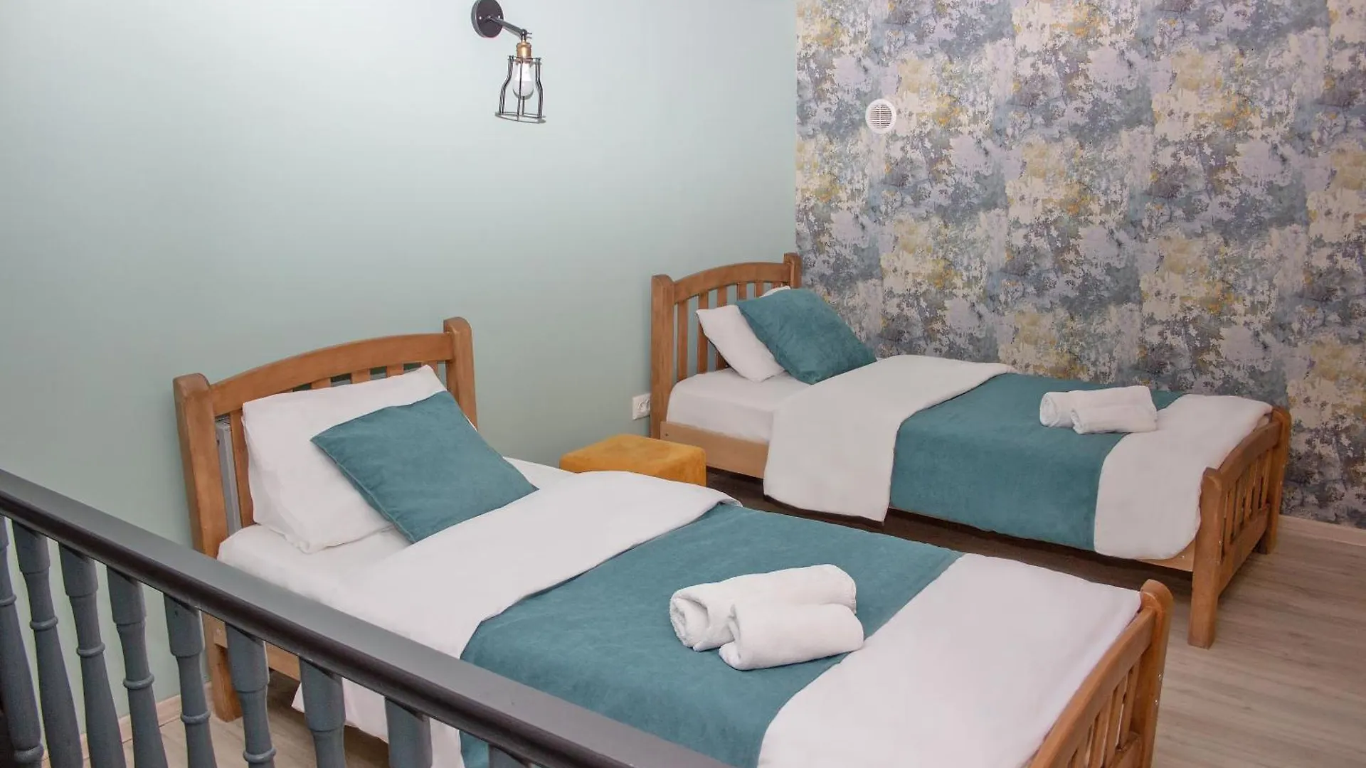 Check Point Hotel Tbilisi 3*,