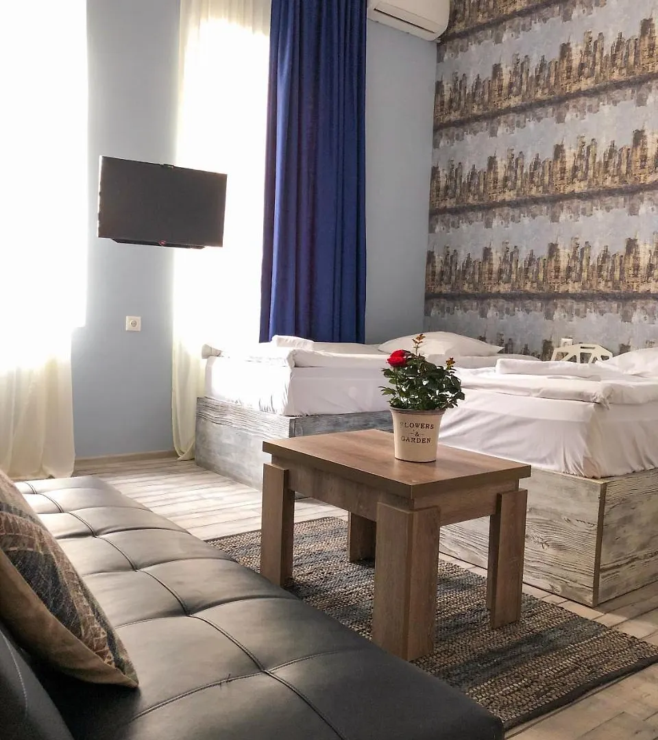 Check Point Hotel Tbilisi 3*,